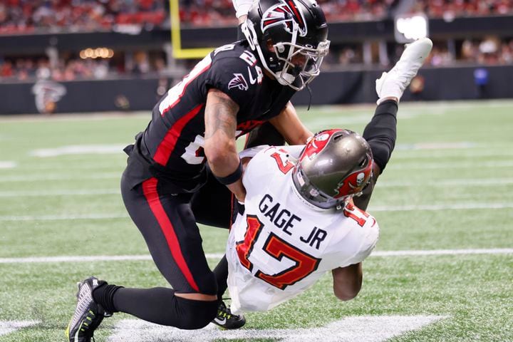 Falcons cornerback A.J. Terrell defends Buccaneers wide receiver Russell Gage during the second quarter Sunday in Atlanta. (Miguel Martinez / miguel.martinezjimenez@ajc.com)