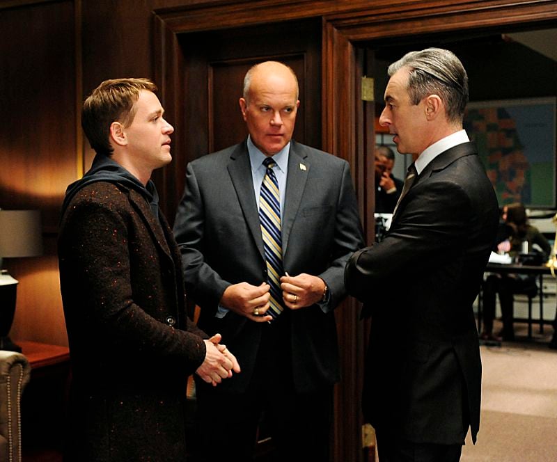 "Boom De Yah Da"--Democratic  strategist Frank Landau (Mike Pniewski, center) forces Eli (Alan Cumming, right) to work with Jordan Karahalios (T.R. Knight, left) a savvy campaign manager, on THE GOOD WIFE, Sunday Jan. 6 (9:00-10:00 PM, ET/PT) on the CBS Television Network. Photo: Jeff Neira/CBS Ã?Â©2012 CBS Broadcasting, Inc. All Rights Reserved