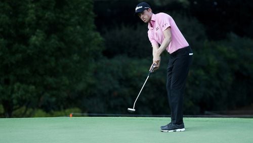 Webb Simpson  putts on the 16th green during the second round of the Tour Championship at East Lake Golf Club on September 22, 2017 in Atlanta, Georgia.  (Photo by Sam Greenwood/Getty Images)