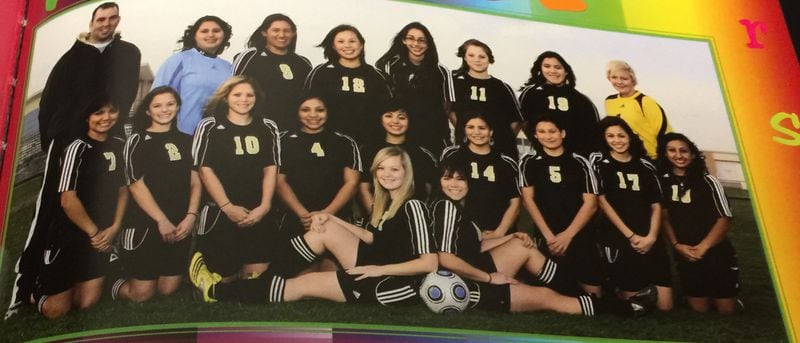  Reality Winner, in yellow, appeared in a soccer-team photo in her high school yearbook.