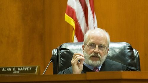 Judge Alan C. Harvey addresses the prosecution and the defense attorneys at the DeKalb County Courthouse in Decatur, Tuesday, November 13, 2018. (ALYSSA POINTER/ALYSSA.POINTER@AJC.COM)