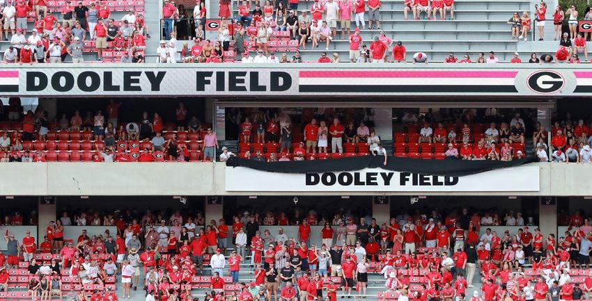 Photos: Bulldogs honor legendary coach Vince Dooley