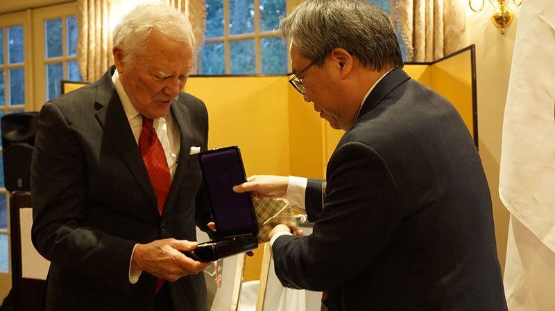 Former Governor Deal received a Japanese decoration certificate along with the prestigious award from Consul General Maeda. (Courtesy of Georgia Asian Times)