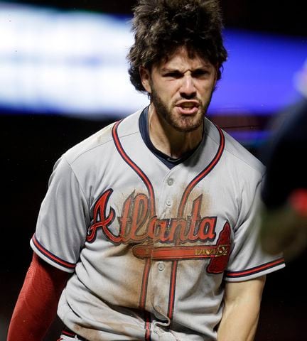 Photos: Braves open series with the Giants