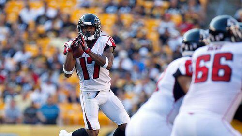 PITTSBURGH, PA - AUGUST 20:  Marvin Hall #17 of the Atlanta Falcons pulls in a pass against the Pittsburgh Steelers during a preseason game at Heinz Field on August 20, 2017 in Pittsburgh, Pennsylvania.  (Photo by Justin K. Aller/Getty Images)