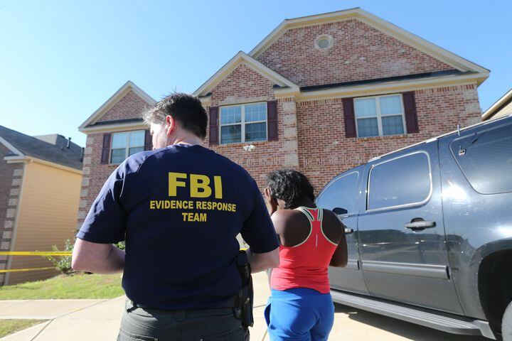 PHOTOS: FBI conducts search warrant operation in Fairburn