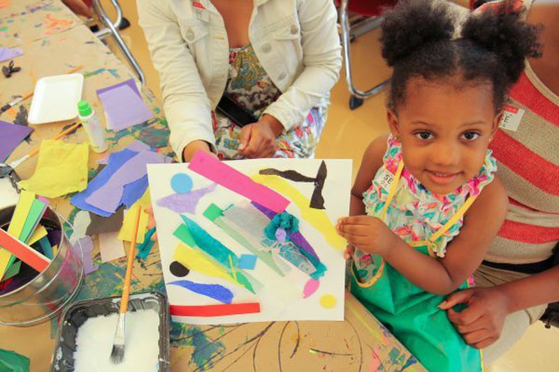 Let her fingerpaint and let them clean up! A grandparent's dream: Toddler Thursdays at the High Museum of Art.