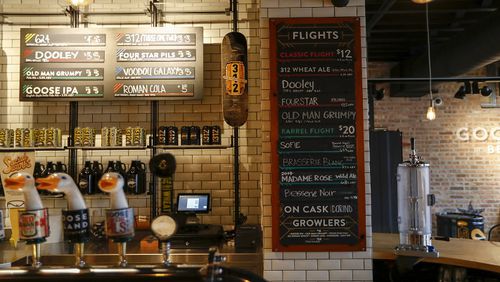 The tap room at the Goose Island Brewery on March 12, 2018 in Chicago. (Jose M. Osorio/Chicago Tribune/TNS)