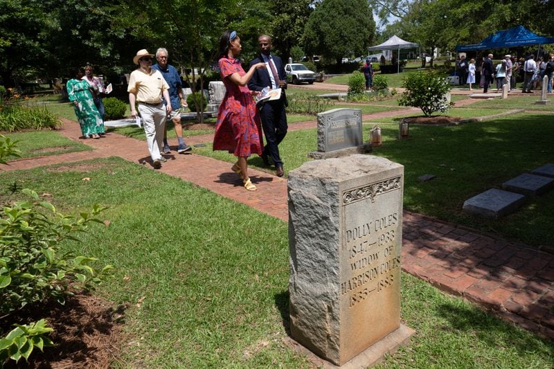 Jihan Hurse leads an African-American historical tour after the Historic Oakland Foundation ceremony for the newly restored African American Burial Grounds at Oakland Cemetery on Friday, June 10, 2022. (Steve Schaefer / steve.schaefer@ajc.com)