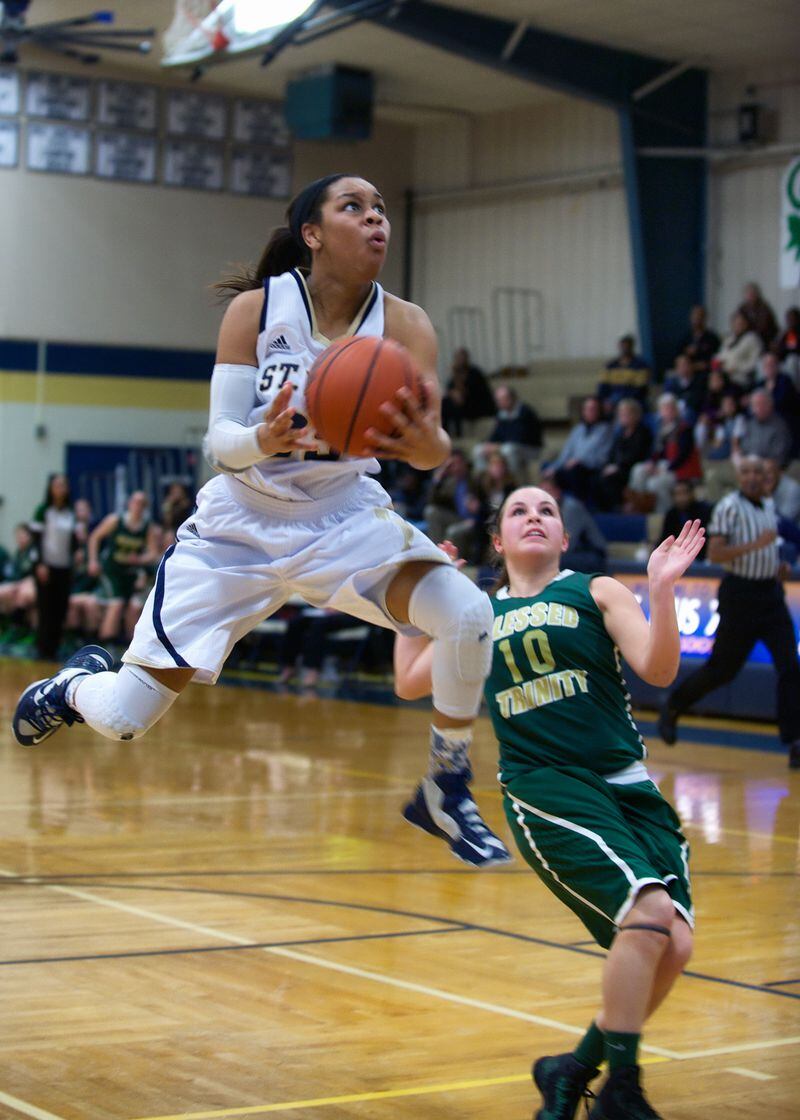 St. Pius junior Asia Durr scored 29 points in a win over Blessed Trinity. (Photo - Teresa Penley Sheppard)