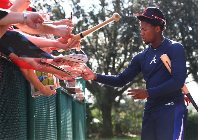 Photos: Day 2 at the Braves’ spring training