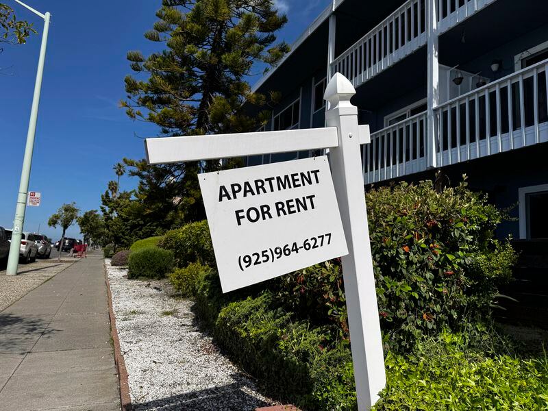 A sign sits outside an apartment building in Alameda, Calif. on Tuesday, April 16, 2024. A bill in California wants to make more rental housing available to tenants with pets. (AP Photo/Terry Chea)