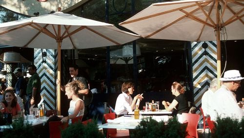Duluth approves lease agreements to allow outdoor patio dining at Parsons Alley. File Photo