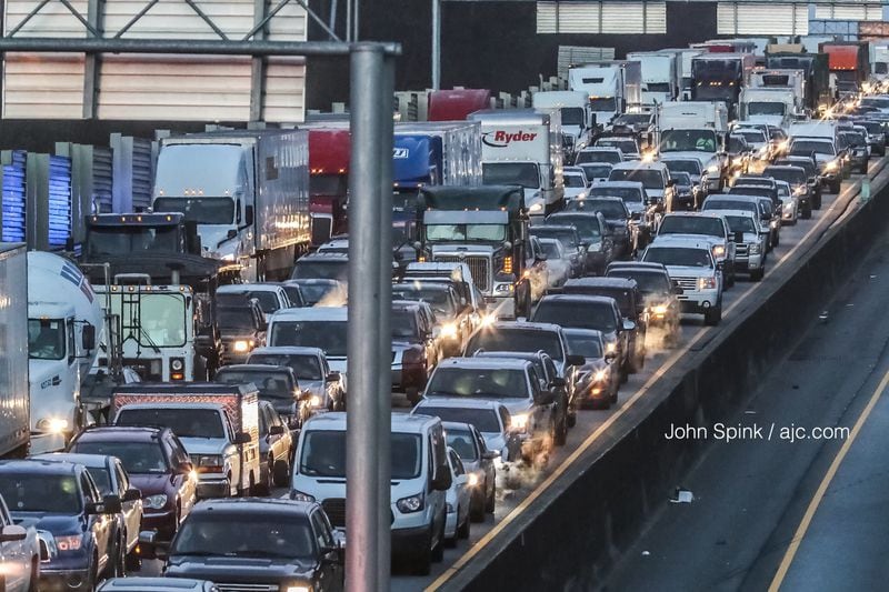 Eastbound I-20 was a parking lot Thursday morning after a major crash shut down the interstate. Backups stretched for more than 10 miles, according to the WSB 24-hour Traffic Center. JOHN SPINK / JSPINK@AJC.COM