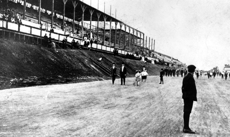 Asa Candler’s racetrack, with bleachers, as it appeared in 1909. This racetrack became the site of the Candler Field landing strip, which would eventually become Hartsfield-Jackson Atlanta International Airport. (Charles Jackson Collection)