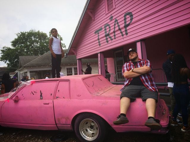 Photos: Atlantans pose for selfies at 2 Chainz’s Pink Trap House