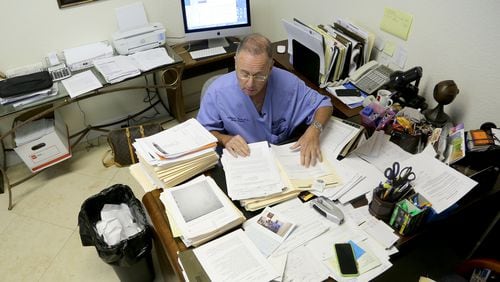 Dr. Jeffrey Weiss in his Margate, Fla. office. (Mike Stocker/Sun Sentinel/TNS)