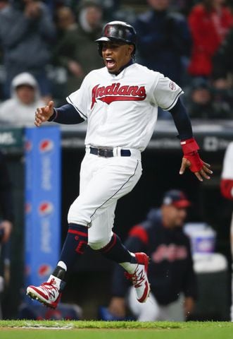 Photos: Braves stun Indians with Game 2 comeback