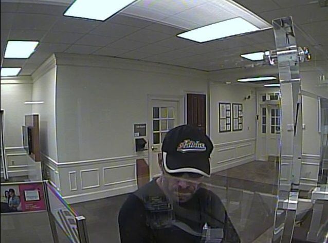 Police searching for Roswell bank robber