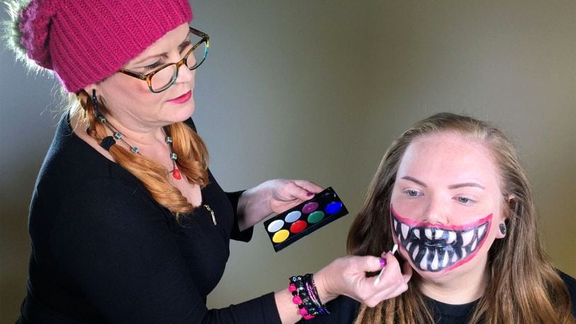 sjældenhed Stereotype Modstander Halloween DIY Makeup Tutorial: Spooky Clown