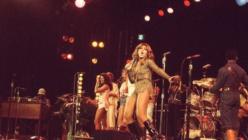 Tina Turner and Ikettes performing (January 1976).
