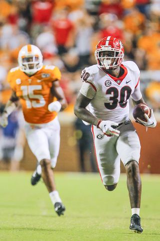 Photos: Bulldogs overpower Tennessee