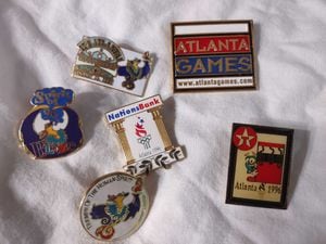 Details about   MAP COLLECTION 1996 OFFICIAL ATLANTA OLYMPICS USA COMMEMORATIVE SOUVENIR SET 