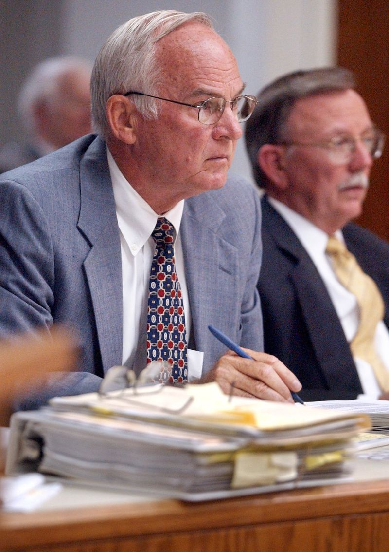 Jack Mallard, foreground, successfully prosecuted Wayne Williams in 1982 in Atlanta’s infamous child murders. He also won a number of other high-profile cases while serving in Cobb, Forsyth and Fulton counties. (BITA HONARVAR/AJC staff)