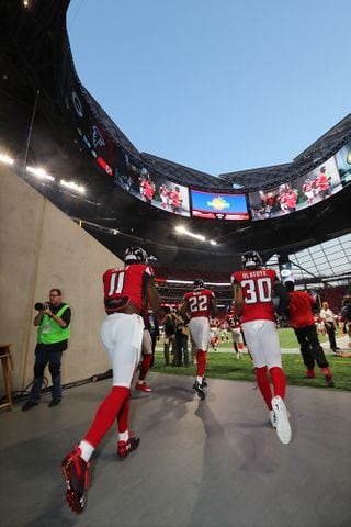 Photos: The scene outside Mercedes-Benz before Falcons’ home opener