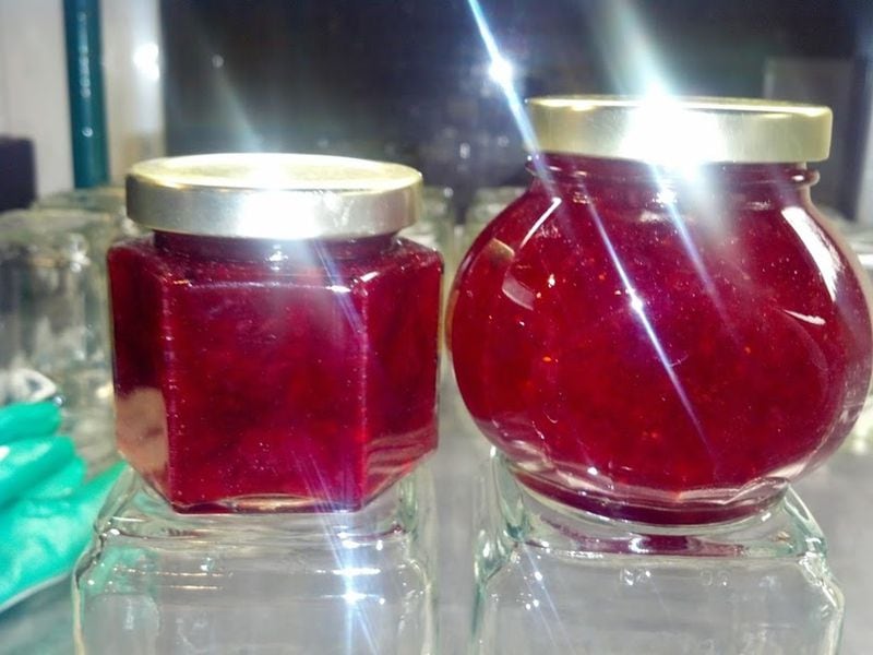Strawberry-lavender jelly is Fairywood Thicket’s top seller, and in 2015 was their first jam to win a Flavor of Georgia award. Photo: Fairywood Thicket
