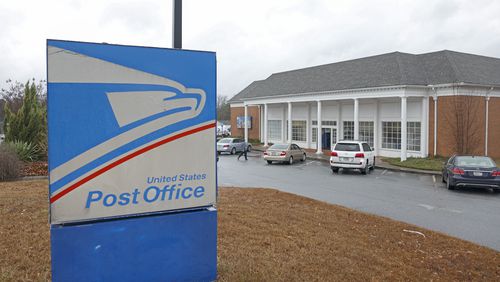 Postmaster General Louis DeJoy said he plans to pause the changes being made at some mail facilities until 2025. Jason Getz / jason.getz@ajc.com