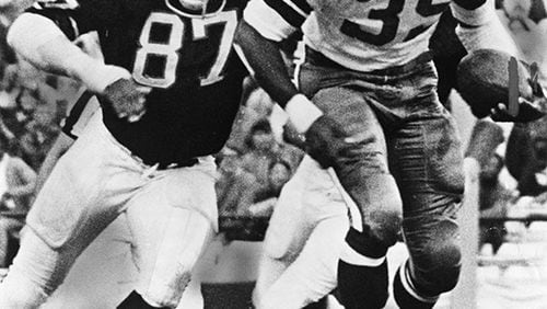 Claude Humphrey wore the number 87 because it was the same number worn by Willie Davis of the Green Bay Packers. Davis is one of Humphrey's idols. (AJC File)
