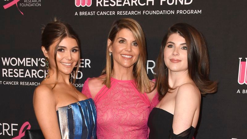 BEVERLY HILLS, CALIFORNIA - FEBRUARY 28: (L-R) Olivia Jade Giannulli, Lori Loughlin and Isabella Rose Giannulli attend The Women's Cancer Research Fund's An Unforgettable Evening Benefit Gala at the Beverly Wilshire Four Seasons Hotel on February 28, 2019 in Beverly Hills, California. (Photo by Frazer Harrison/Getty Images)