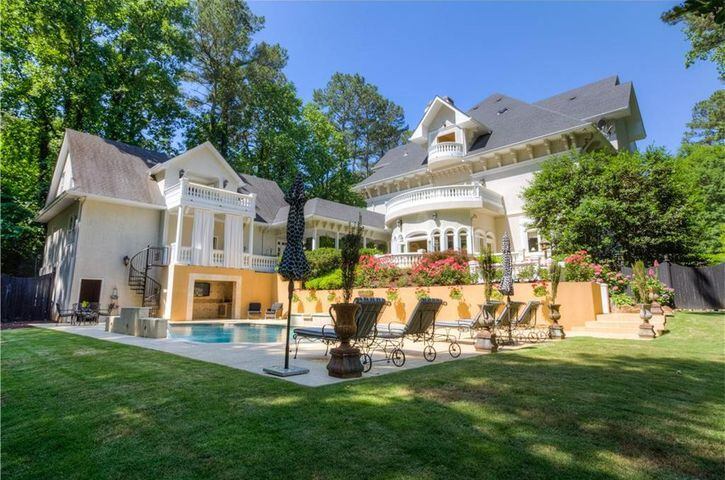 PHOTOS: Alpharetta home at $1.5M is 'Southern charm at its finest'