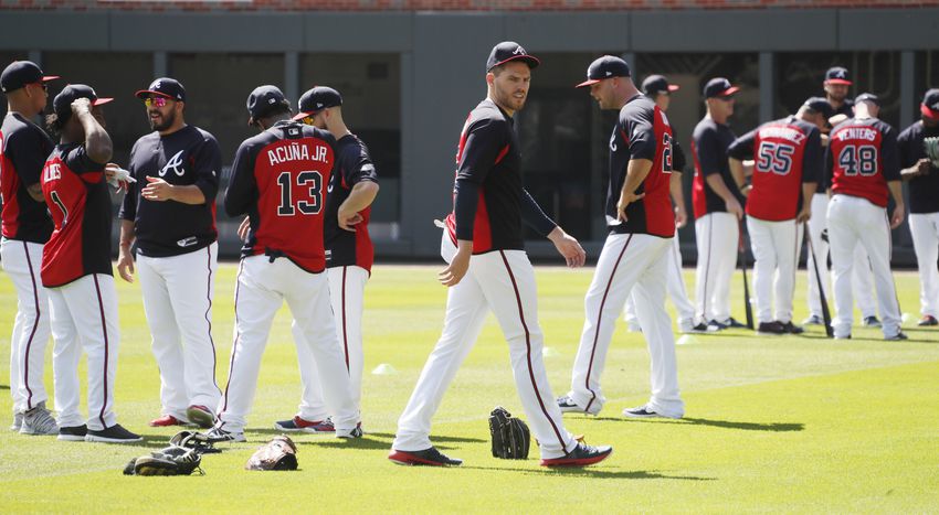 Photos: Braves get in some practice before the playoffs