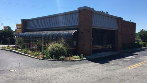 The former Wendy's location at 676 Duluth Highway has been empty for many months. TYLER ESTEP / TYLER.ESTEP@AJC.COM