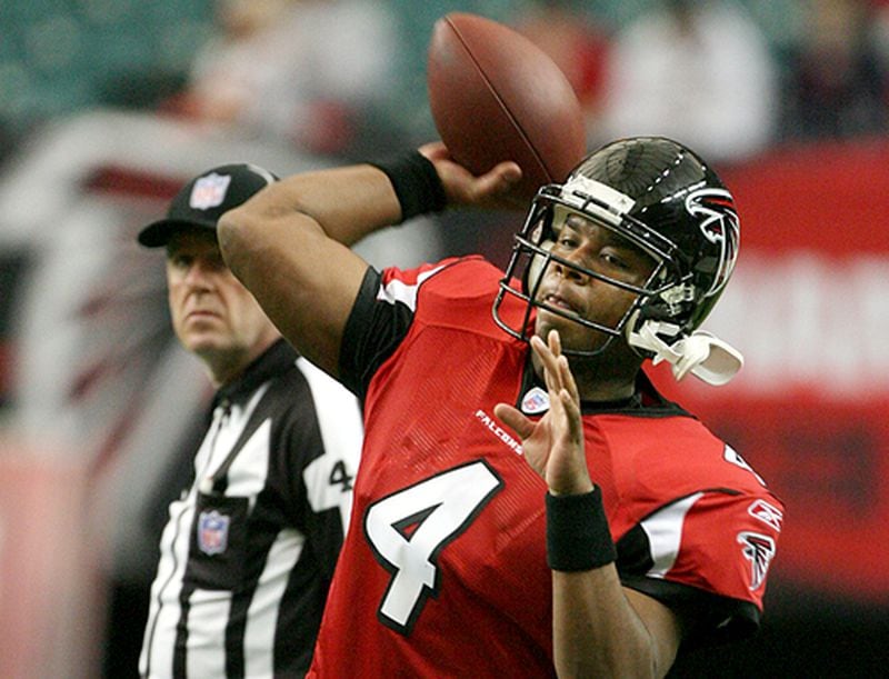 Byron Leftwich -- 5-year veteran threw for 279 yards with one TD and two INTs in three games (two starts) last season.