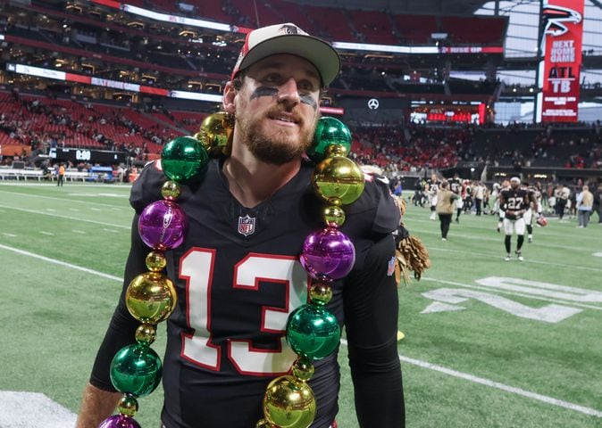 Atlanta Falcons punter Bradley Pinion leaves the field after winning a NFL football game against the New Orleans Saints 24-15 in Atlanta on Sunday, Nov. 26, 2023.   (Bob Andres for the Atlanta Journal Constitution)