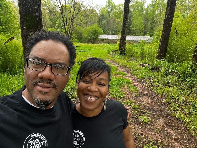 Nicole Folkes-Johnson and her husband, Donsha Johnson, founded Eat Right Atlanta in 2011 after they both lost their jobs. The food cooperative distributes fresh, mostly local, produce through farmers markets in hospitals across metro Atlanta. (Courtesy of Eat Right Atlanta)