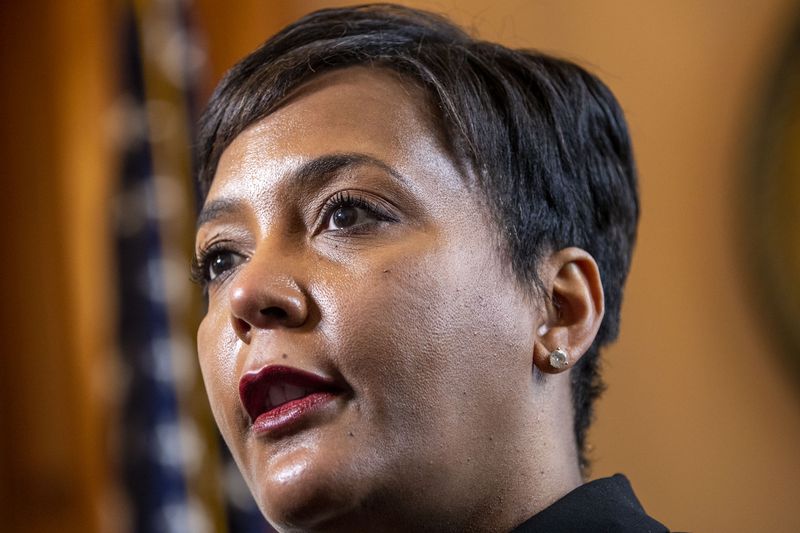 01/27/2021 — Atlanta, Georgia —Atlanta Mayor Keisha Lance Bottoms takes questions form the media following remarks in the House Chambers on the sixth day of the 2021 legislative session at the Georgia State Capitol building in Atlanta, Wednesday, January 27, 2021. (Alyssa Pointer / Alyssa.Pointer@ajc.com)