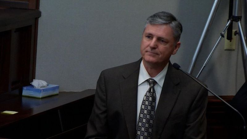 Jim Persinger of PM Investigations, who specializes in forensic evaluation of digital devices, testifies at the murder trial of Justin Ross Harris at the Glynn County Courthouse in Brunswick, Ga., on Thursday, Oct. 27, 2016. (screen capture via WSB-TV)