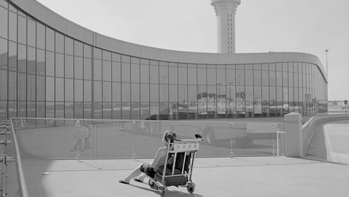 Shot at the Atlanta airport, Mark Steinmetz’s “Untitled” is part of the High Museum’s “Terminus” exhibit. (Courtesy of the artist and Jackson Fine Art)