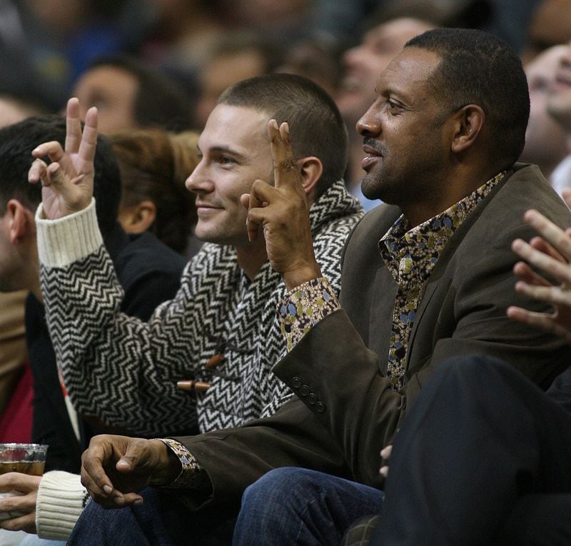 Kevin Federline, soon to be ex husband of Britney Spears, poses with a picture with DeKalb County CEO Vernon Jones on Saturday, November 18, 2006, during the Atlanta Hawks game against the Miami Heat at Phillips Arena.  (JOHNNY CRAWFORD / AJC staff)