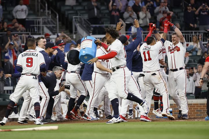 Sean Murphy's first home run with the Braves is a walk-off, two-run blast  against Reds 
