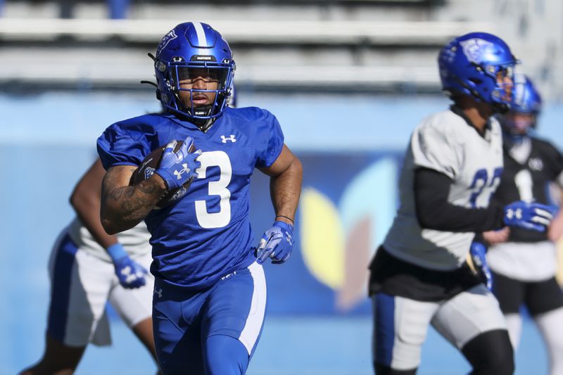 Georgia State running back Domonique Thomas (3) runs with the football during the first day of spring football practice at Center Parc Stadium, Tuesday, February 13, 2024, in Atlanta. (Jason Getz / jason.getz@ajc.com)