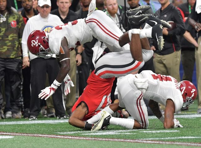 Photos: Bulldogs battle Alabama in SEC Championship game