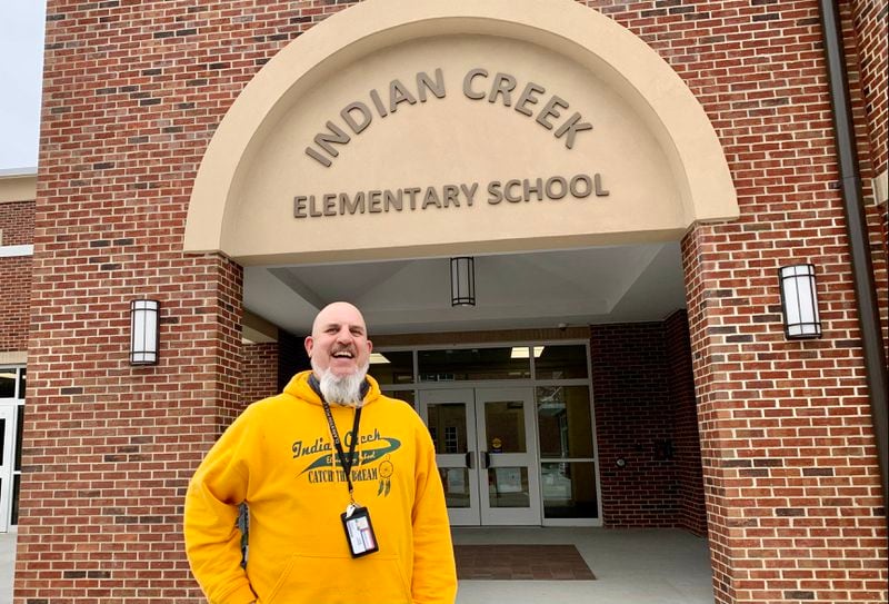 Indian Creek Elementary STEAM teacher Adam Nykamp often relies on Allie Reeser to help newcomers adjust to their new school. (Linda Jacobson/The 74)