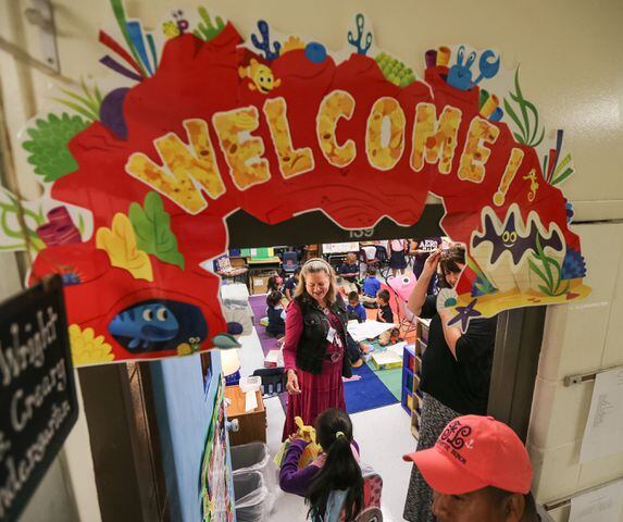 Metro Atlanta students head back to school