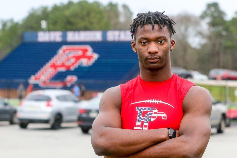 Smael Mondon, a Class of 2021 4-star linebacker for Paulding County, originally intended to commit to a school during summer, but has since pushed his decision to an undetermined date as he navigates the recruiting process through the pandemic. (Jeff Sentell/DawgNation)