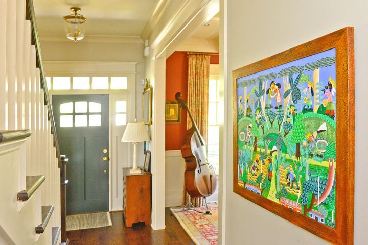 Artwork adds life to entryways, foyers